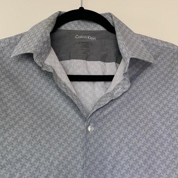 Calvin Klein button down dress shirt Men’s - Picture 5 of 5